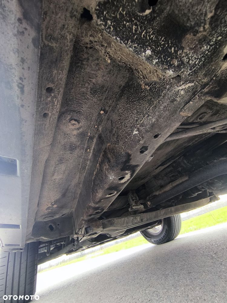 Suzuki Grand Vitara 2.0 Comfort + - 28