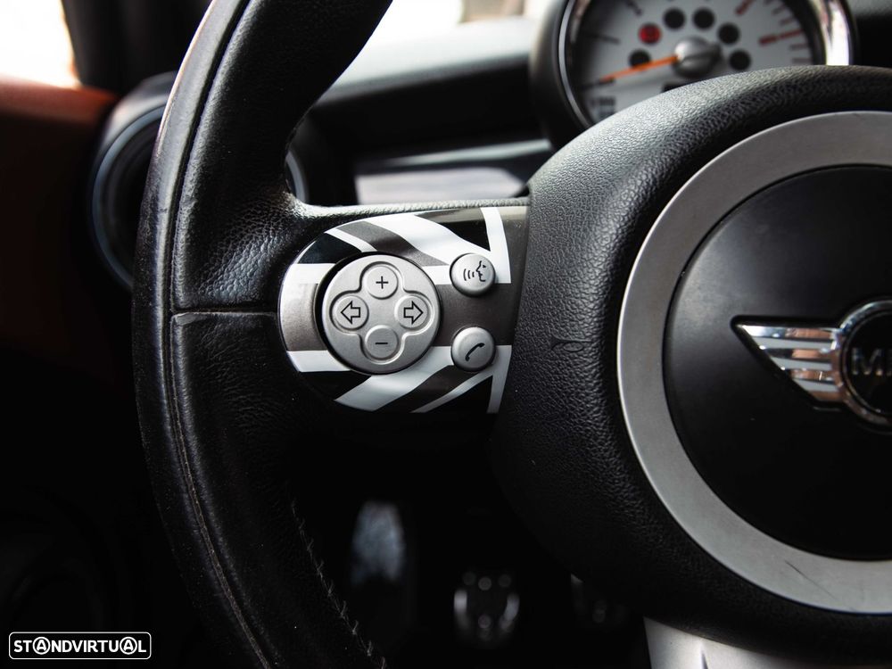 MINI 3 Portas Cooper D - 10