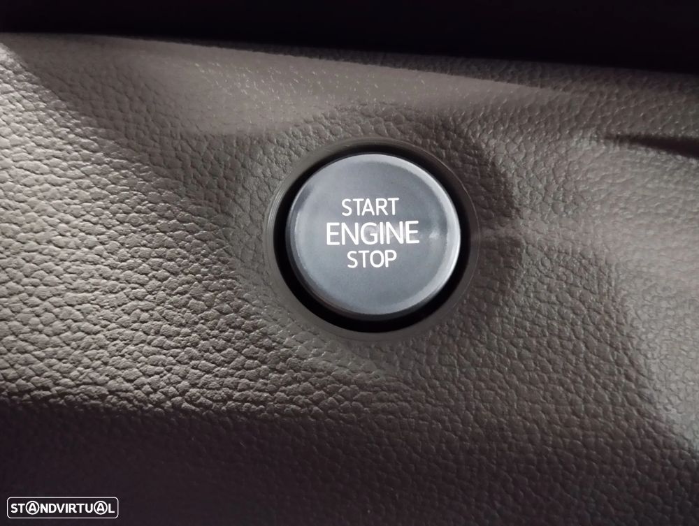 Volkswagen Multivan 1.5 TSI e-Hybrid Life DSG — fotografia 44