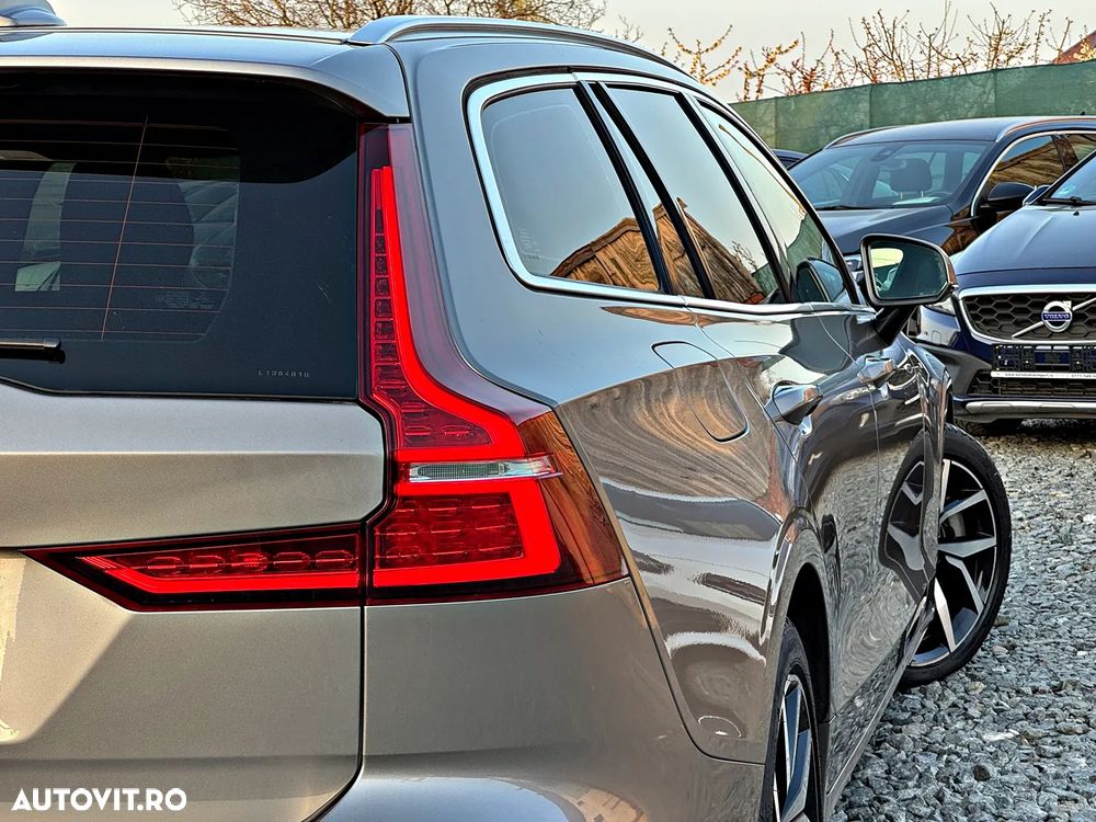 Volvo V60 T8 AWD Recharge Geartronic Inscription - 28