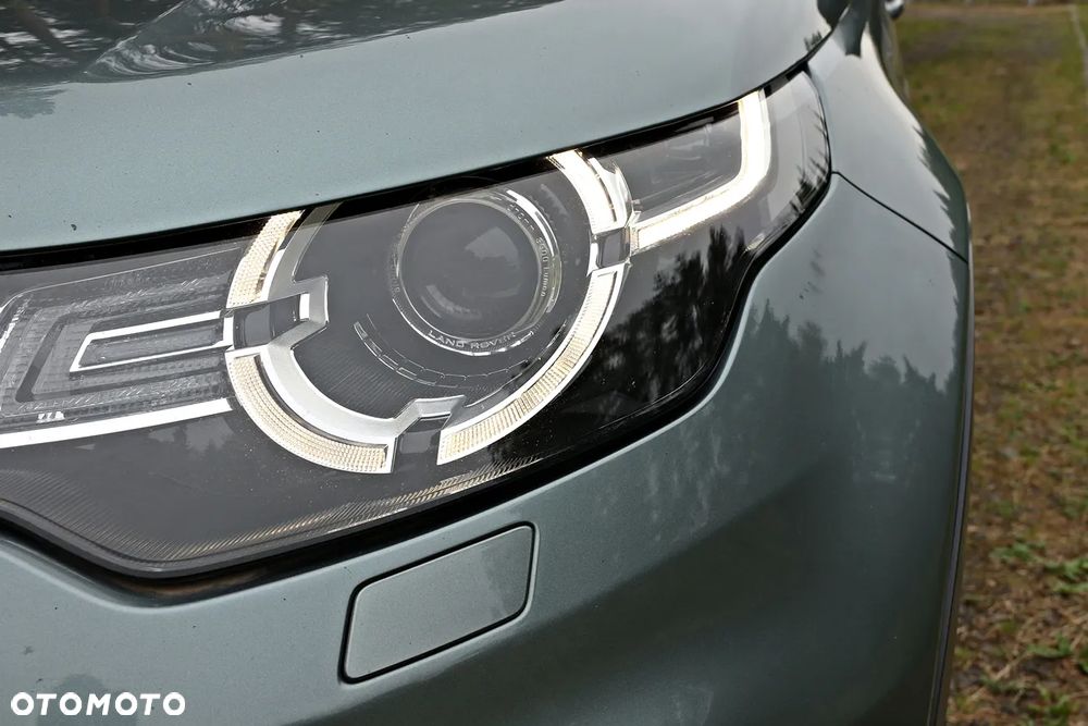 Land Rover Discovery Sport D150 R-Dynamic - 25