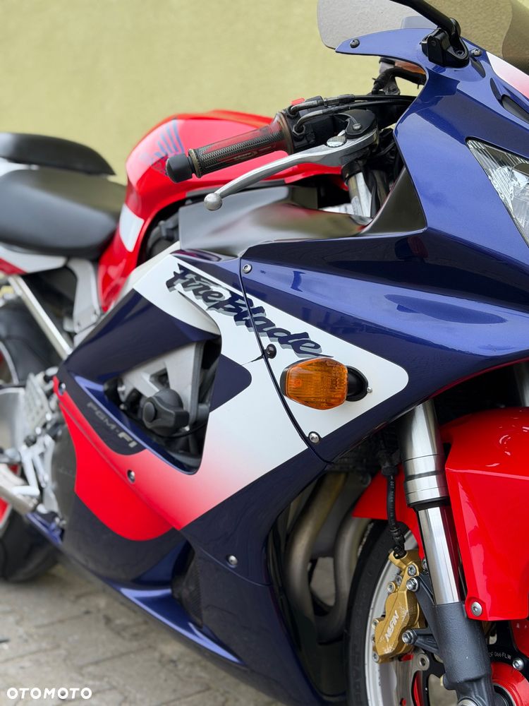 Honda CBR - 4