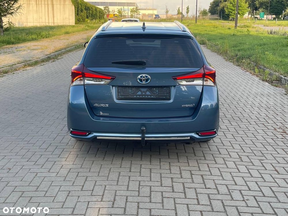 Toyota Auris Hybrid 135 Premium - 6