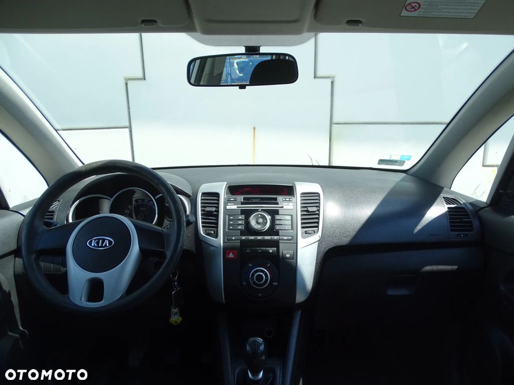 Kia Venga 1.4 CRDi M - 11