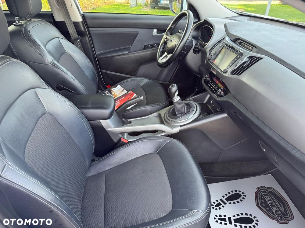 Kia Sportage - 16