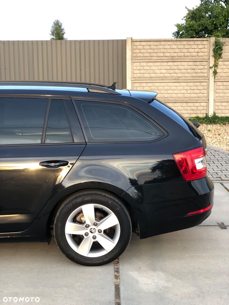 Skoda Octavia 2.0 TDI SCR Ambition DSG - 10