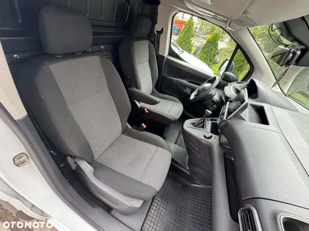 Peugeot Partner Long Premium - 11