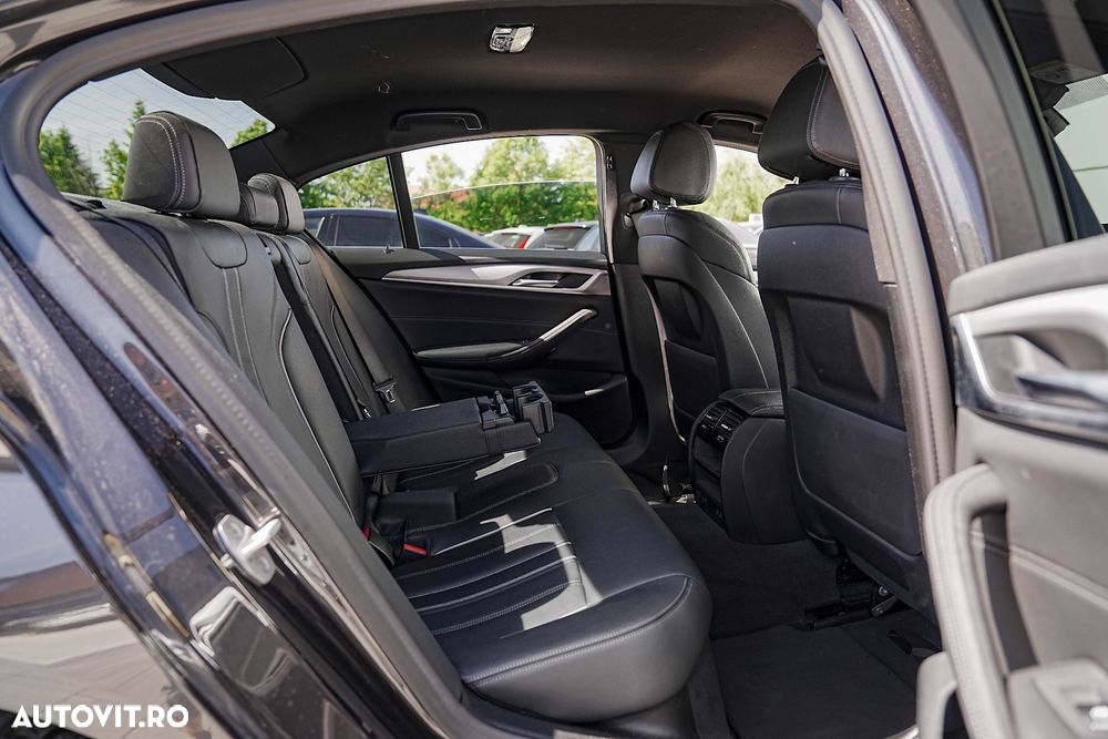 BMW Seria 5 530e xDrive AT PHEV - 13