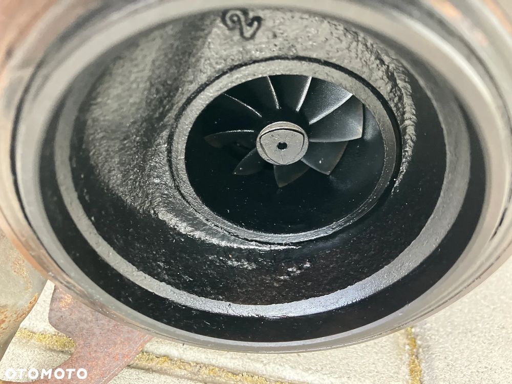 TURBO M57N2 3.0D E60 E90 E70 231 / 235 KM GT2260V V-BAND TURBINA TURBOSPRĘŻARKA NASTAWNIK - 6