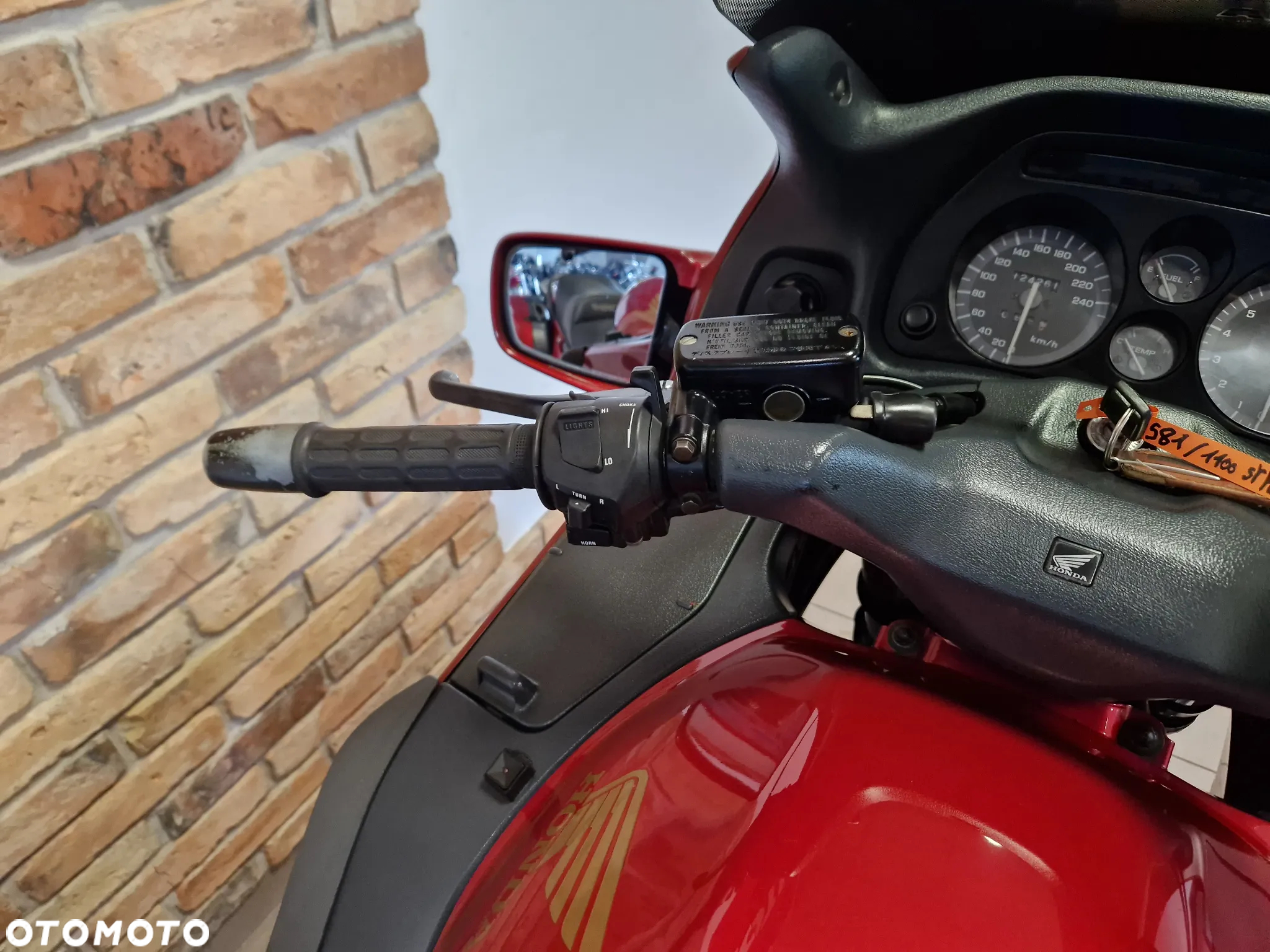 Honda ST - 27