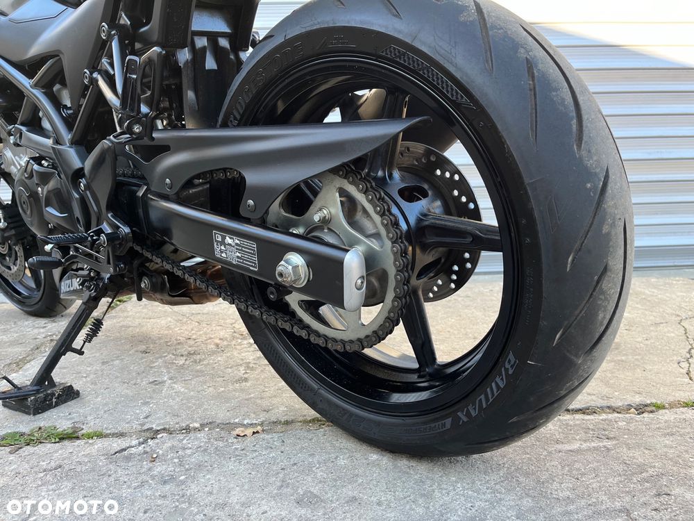 Suzuki SV - 35