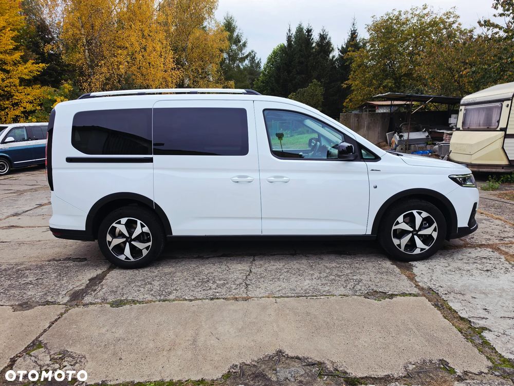 Ford Transit Connect - 9