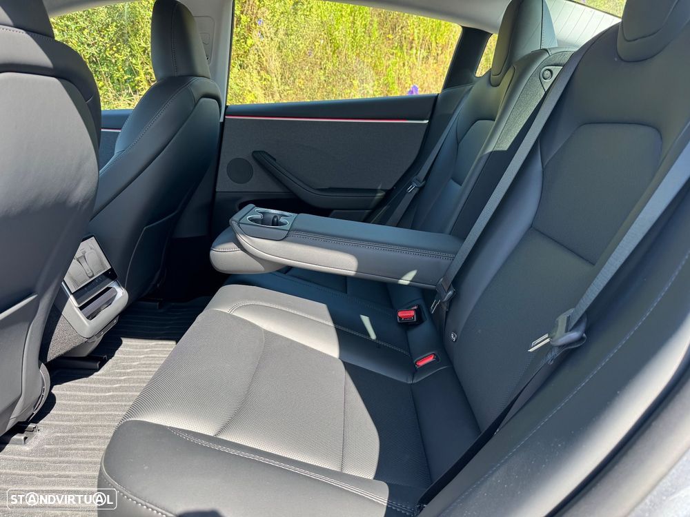 Tesla Model 3 Tração Traseira Premium — fotografia 13