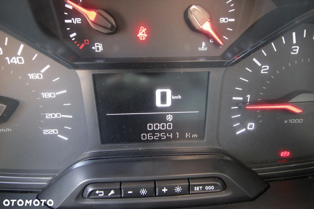Peugeot PARTNER / 62 tys KM / 130 KM / 1 Właściciel / JAK NOWY - 9