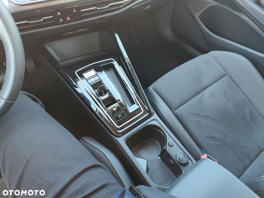 Volkswagen Golf Variant - 15