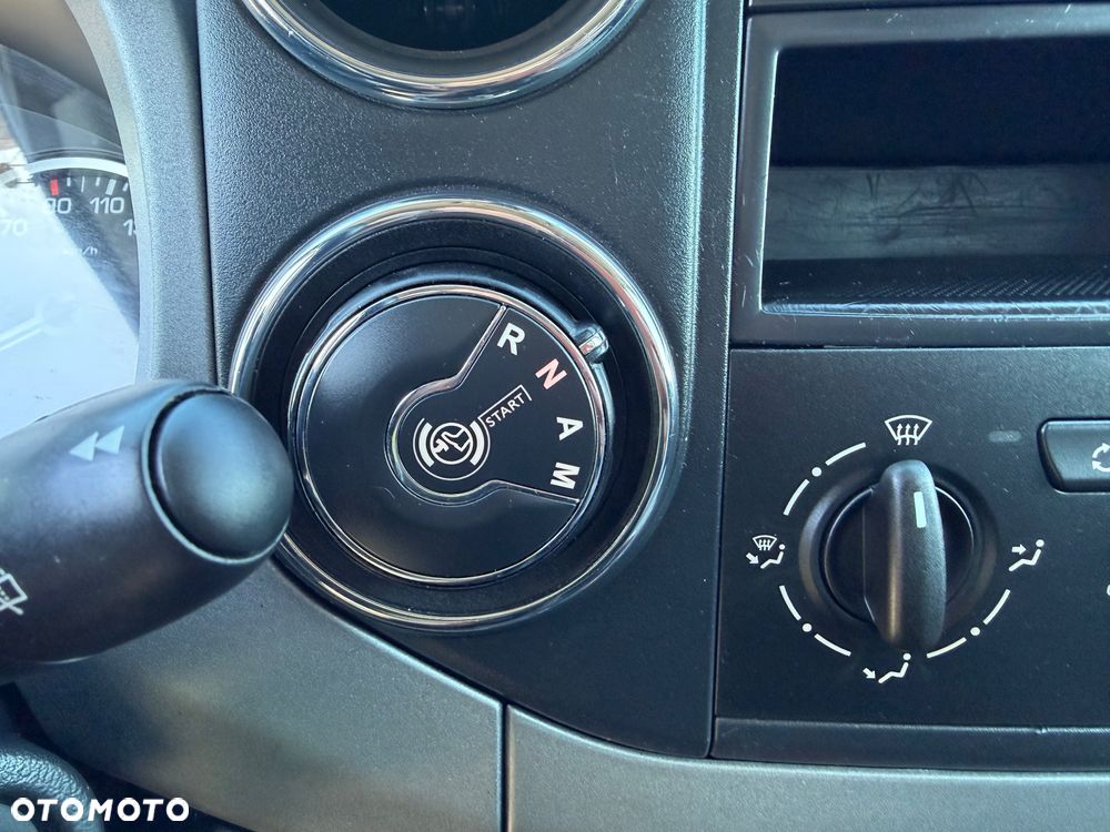 Citroën Berlingo e-HDi 90 FAP EGS6 Start Stop Silver Selection - 24