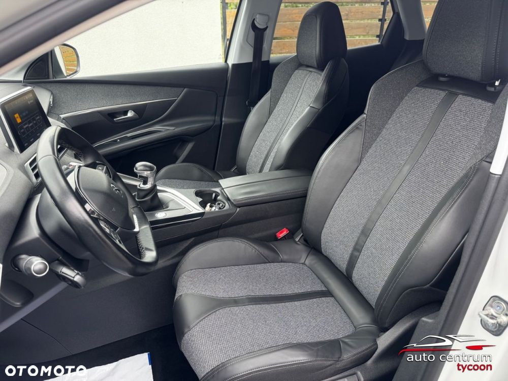 Peugeot 3008 - 22