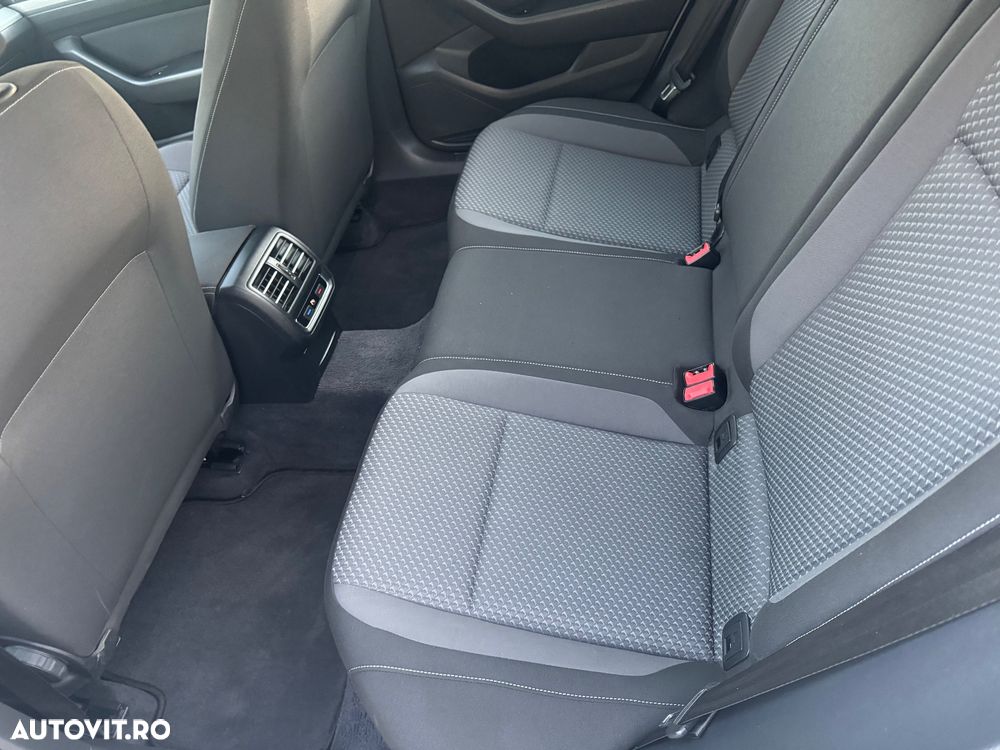 Volkswagen Passat 1.4 TSI ACT Comfortline - 8