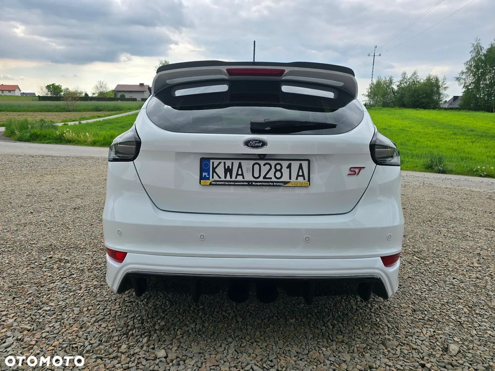 Ford Focus - 8