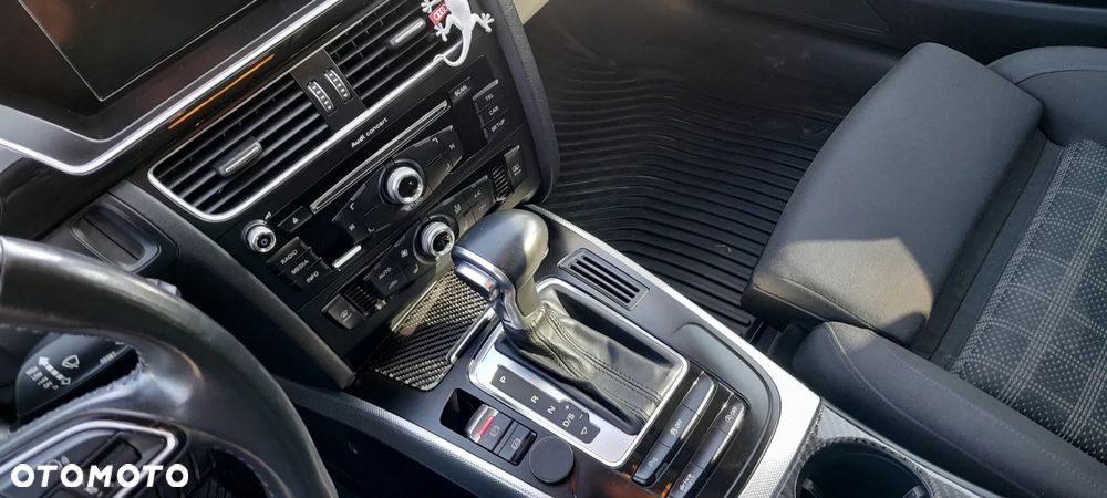 Audi A4 Avant 2.0 TDI DPF clean diesel quattro S tronic S line Sportpaket - 9