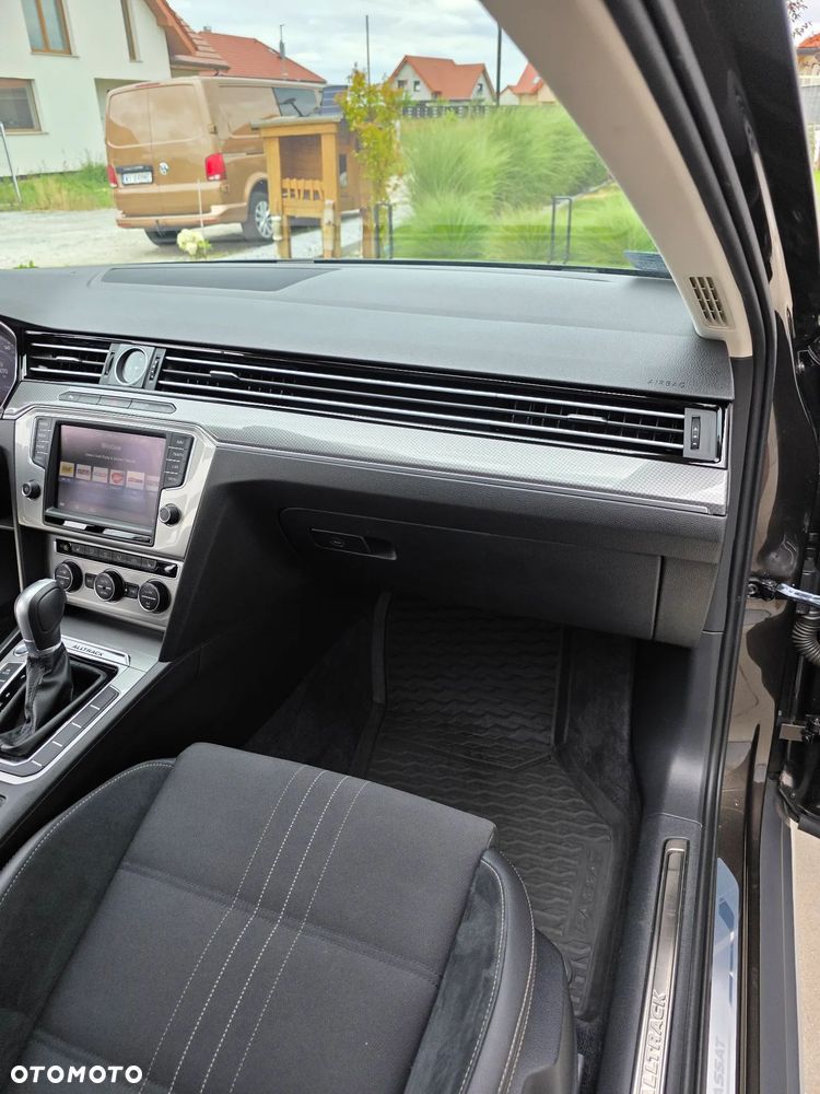 Volkswagen Passat 2.0 TDI BMT 4Mot Highline DSG - 24