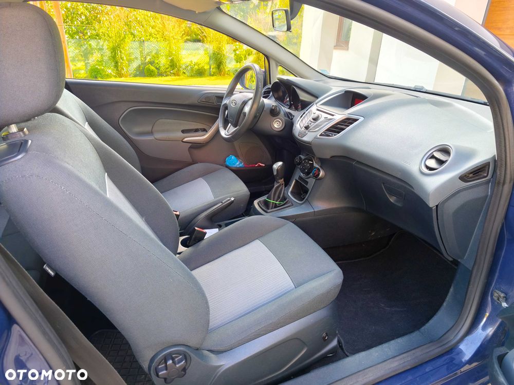 Ford Fiesta - 8