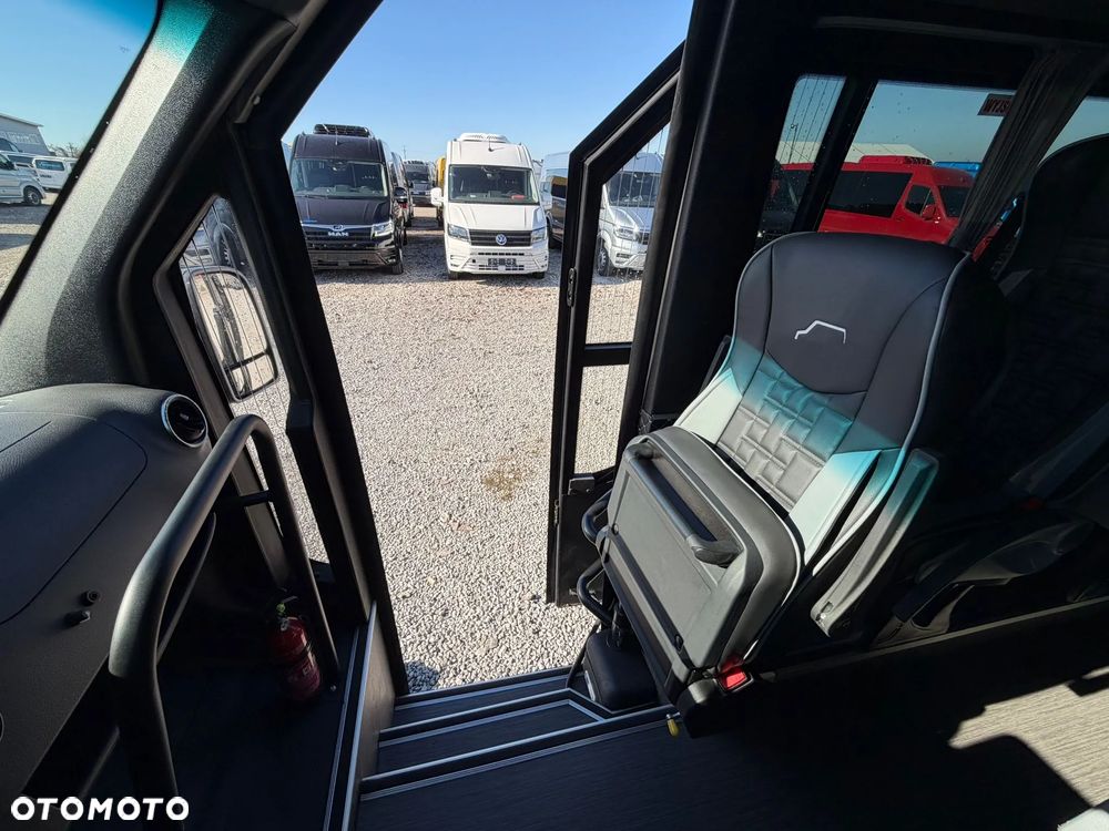 Mercedes-Benz Sprinter 519 - 28