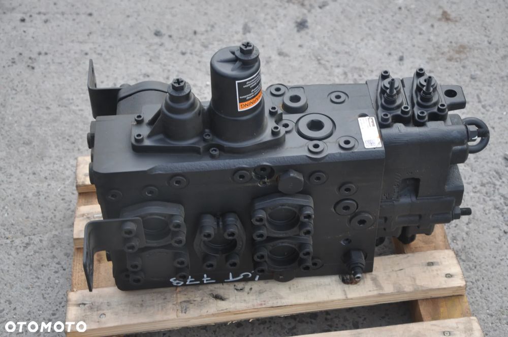 Rozdzielacz hydrauliczny Parker M250LS-4-3304A Nowy - 2