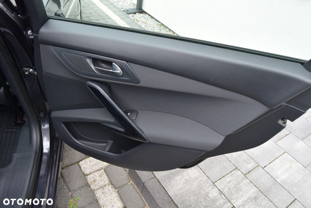 Peugeot 508 2.0 HDi Allure - 21