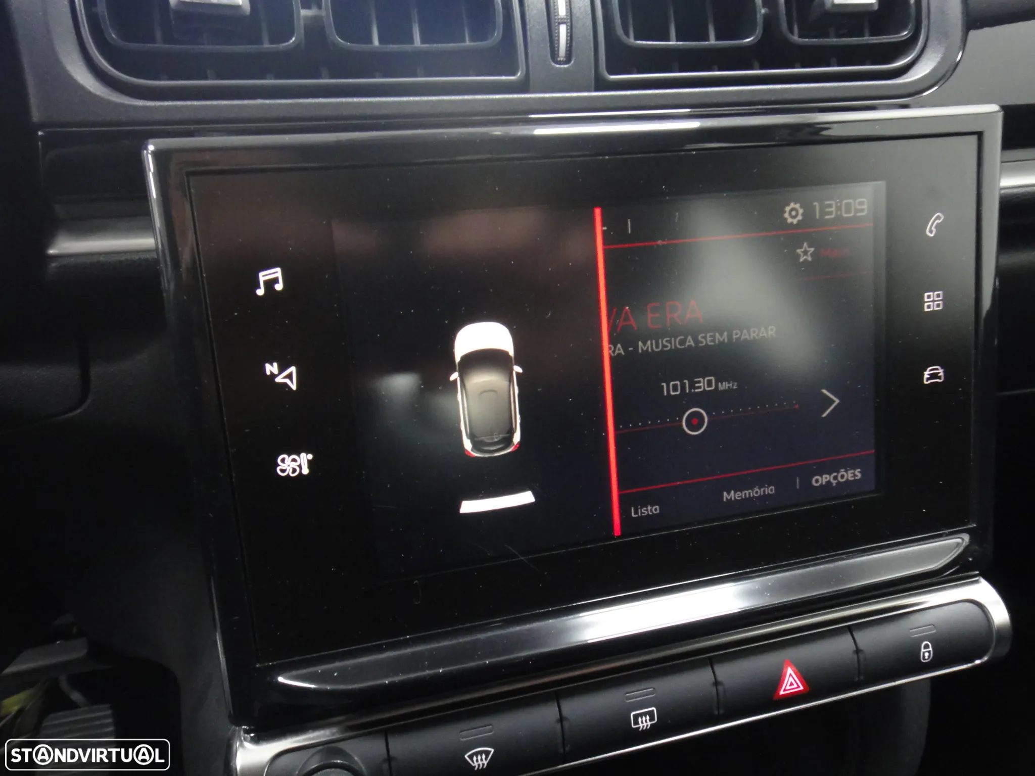 Citroën C3 1.2 PureTech Shine - 26