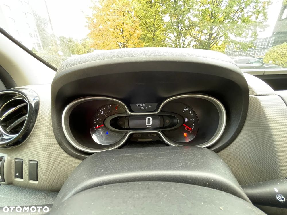 Renault Trafic - 14