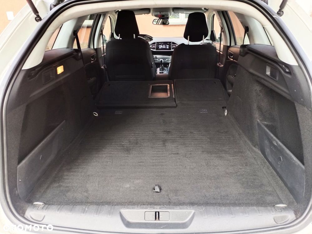 Peugeot 308 - 13