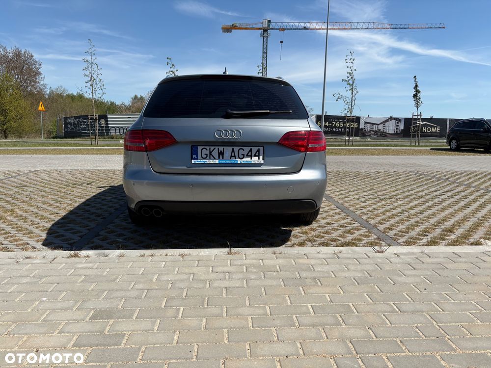 Audi A4 Avant 2.0 TDI - 14
