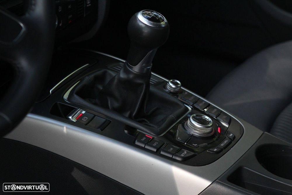 Audi A4 Avant 2.0 TDI Business Line - 22