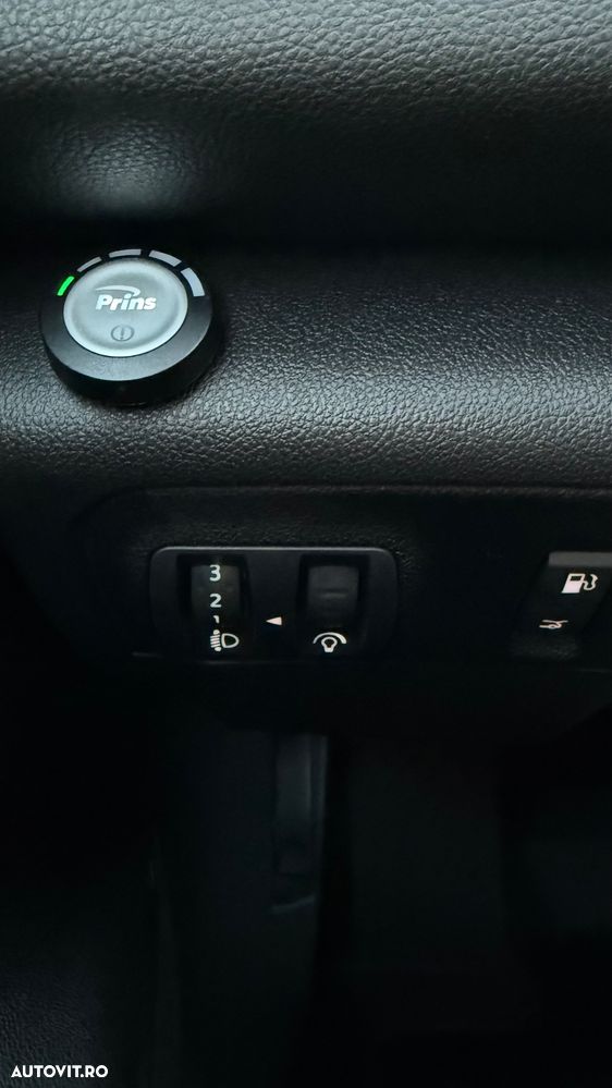 Renault Megane TCe Business - 9