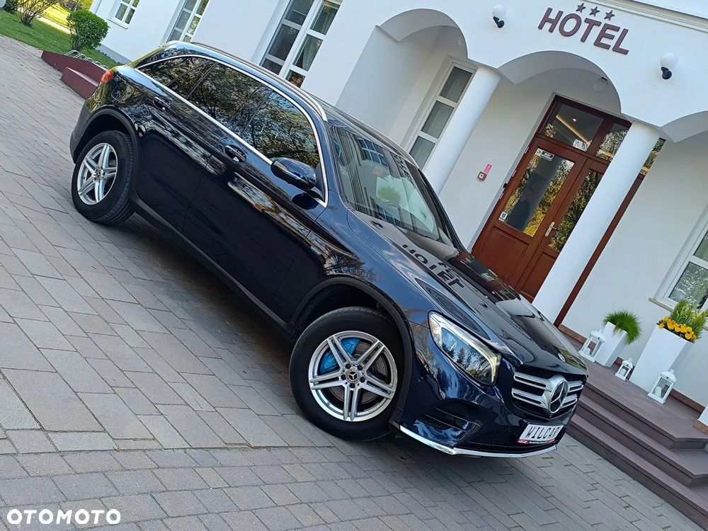 Mercedes-Benz GLC - 11