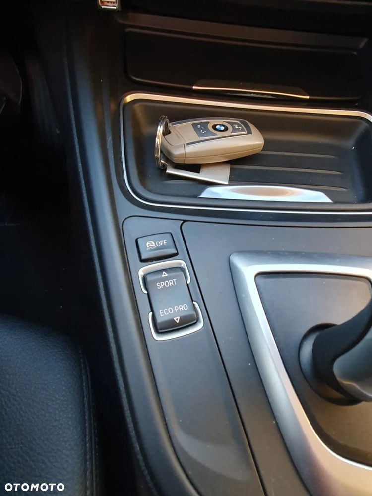 BMW Seria 3 316i Modern Line - 14