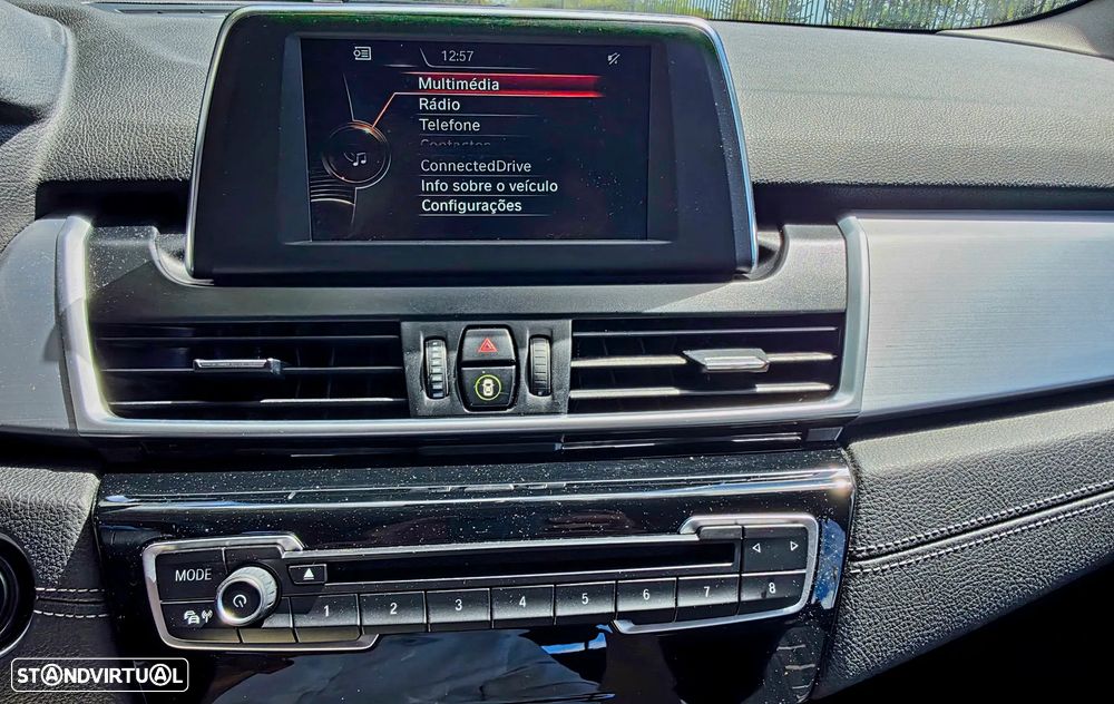 BMW 216 Active Tourer - 12