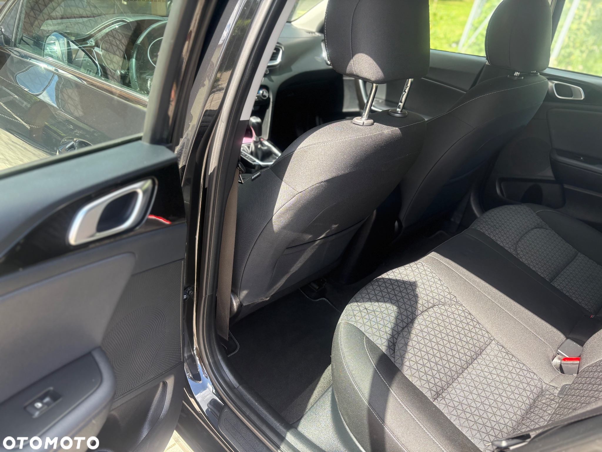 Kia Ceed - 21