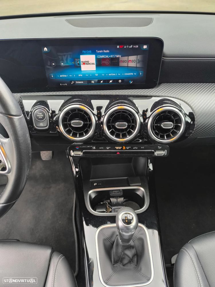 Mercedes-Benz A 180 Limousine d Progressive - 16