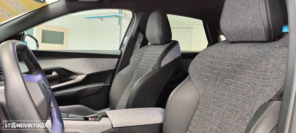 Peugeot 3008 1.2 Hybrid Allure e-DCS6 - 14