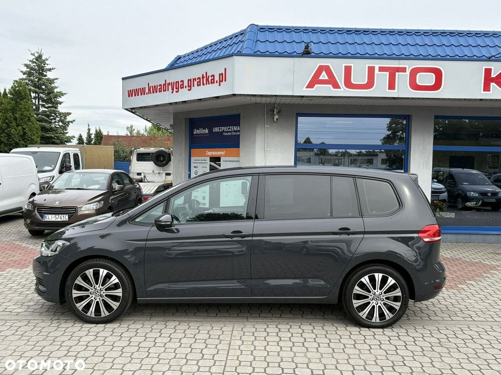Volkswagen Touran - 9