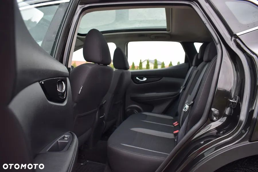 Nissan Qashqai 1.3 DIG-T TEKNA - 8