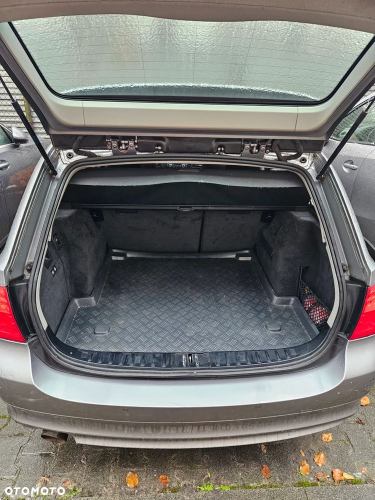 BMW Seria 3 318i Edition Exclusive - 8