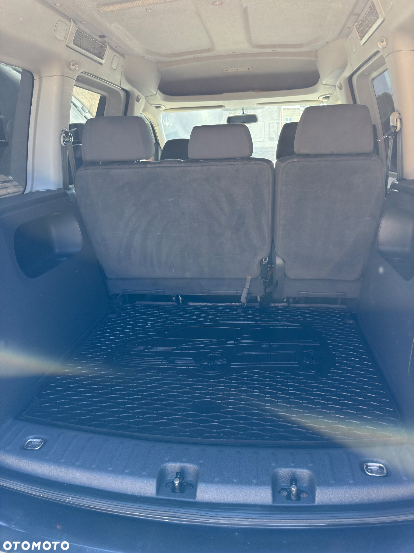 Volkswagen Caddy 2.0 TDI Comfortline - 10