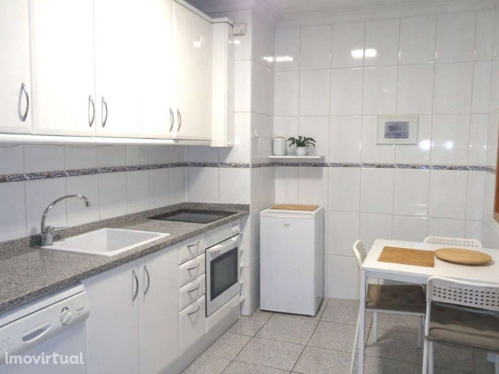 Apartamento T1+1 c/ L. Garagem | Forno, Rio Tinto - Grande imagem: 3/14