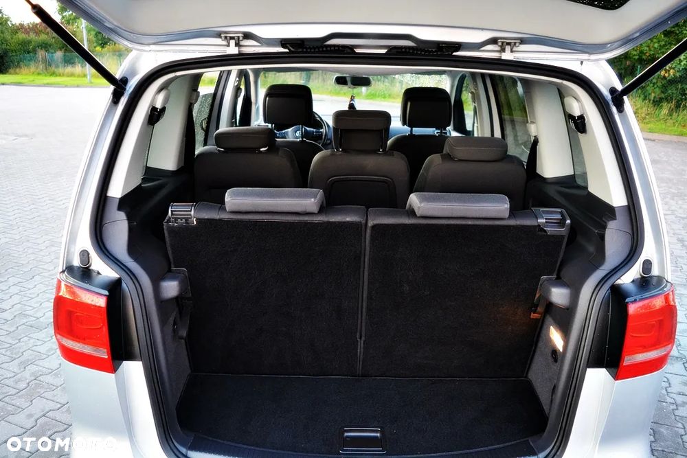 Volkswagen Touran 1.6 TDI DPF BlueMotion Technology DSG Life - 9