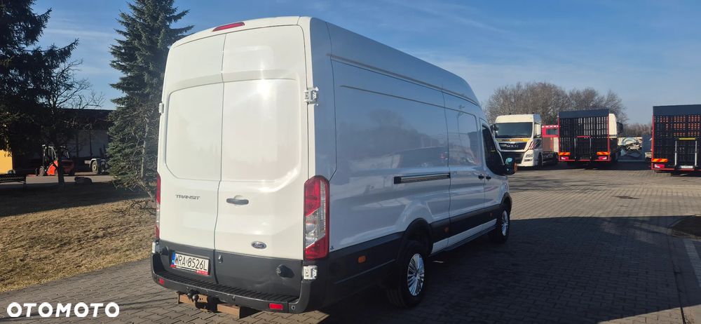 Ford Transit - 12
