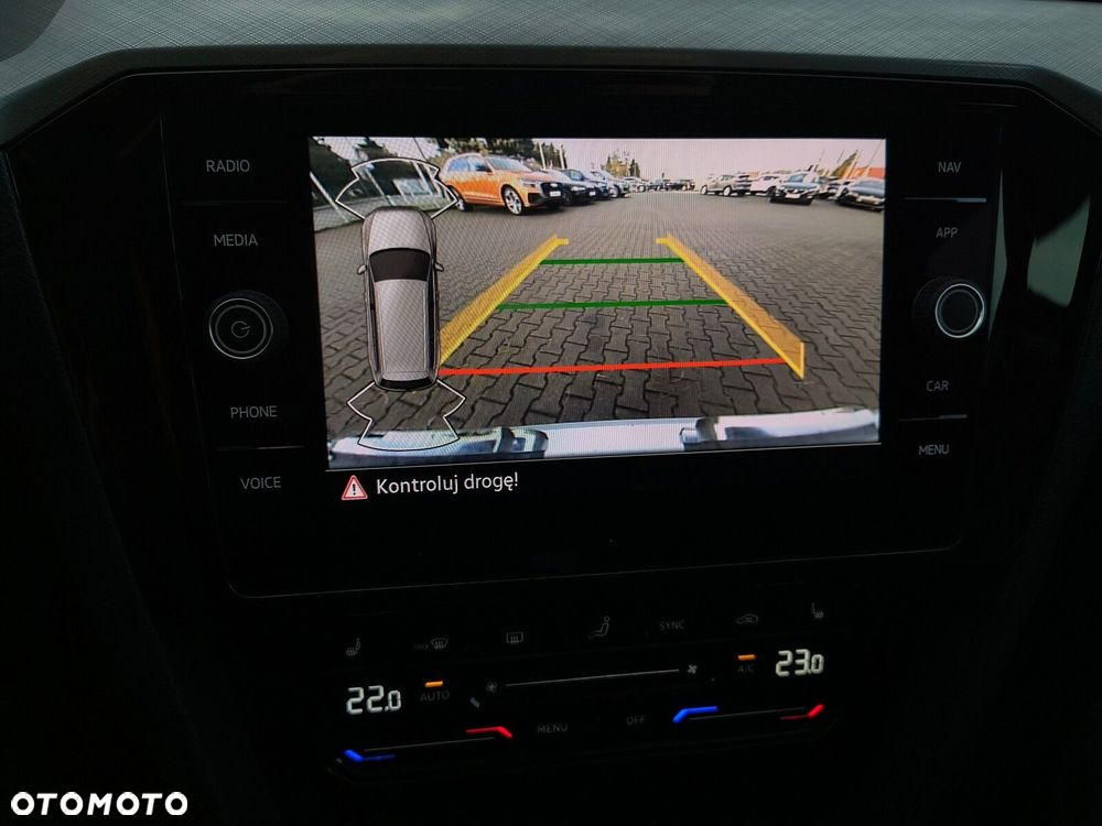 Volkswagen Passat - 30