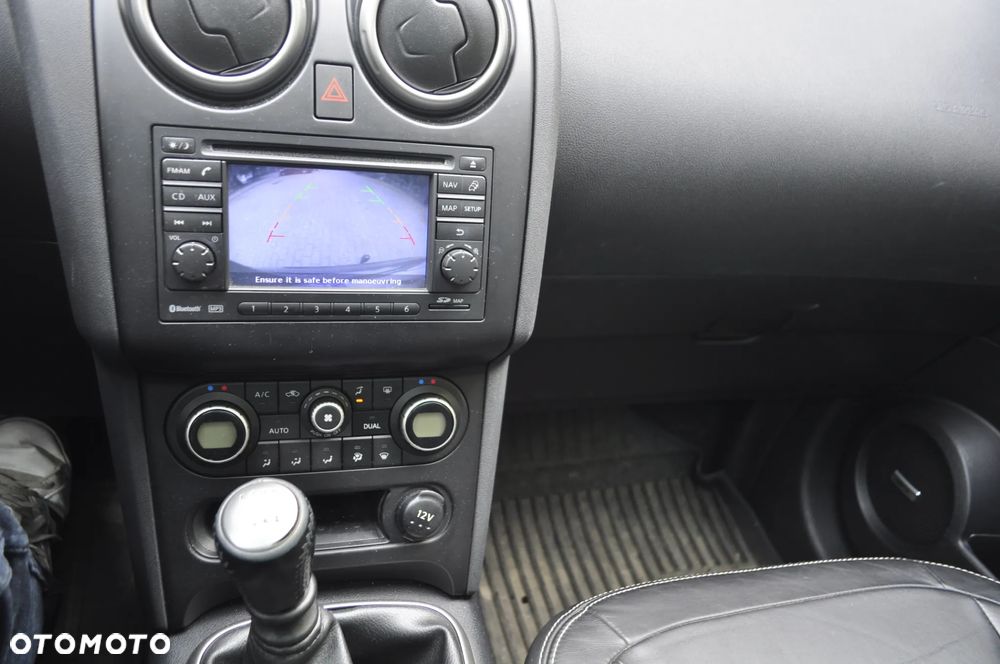 Nissan Qashqai 2.0 4x4 Tekna Premium - 7